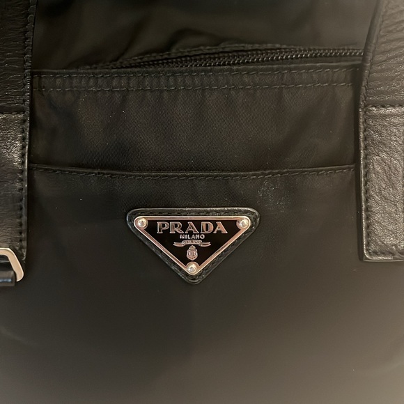 Prada black nylon tote bag - Picture 2 of 15